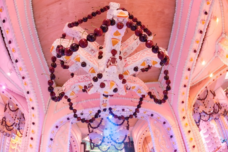 Illustration for article titled Starting Today, You Can Stroll Through This Giant, Slightly Evil Cake Maze in LA